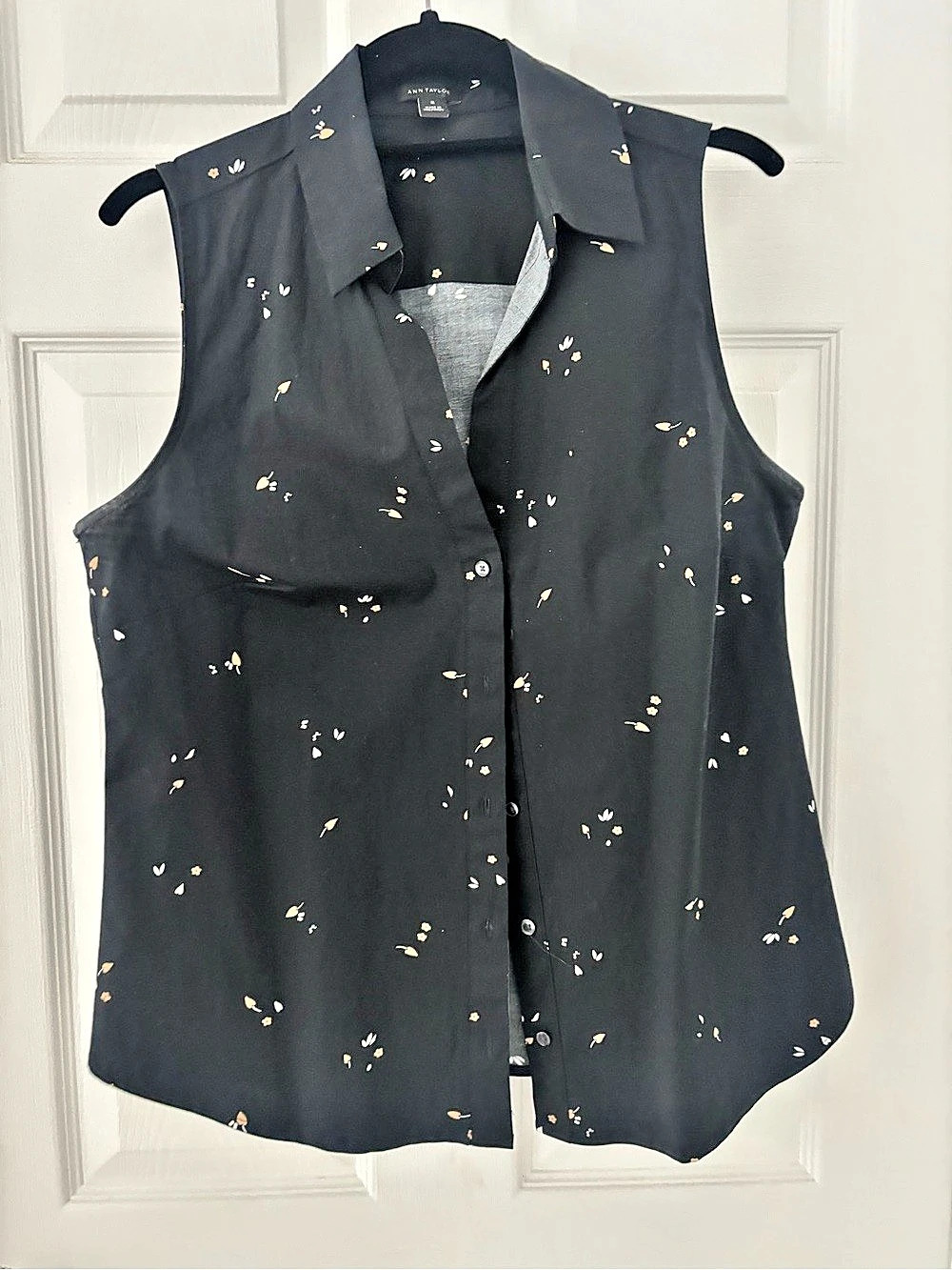 Ann Taylor Floral Button-Down Top in black - Picture 1 of 2